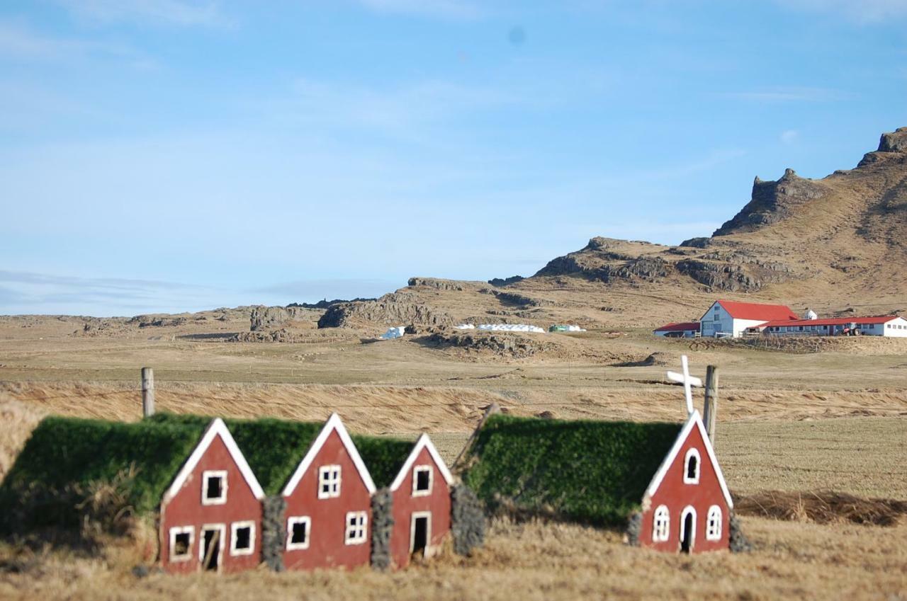 Moar Guesthouse Akranes Buitenkant foto